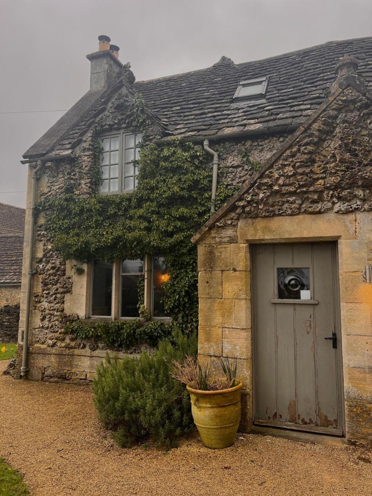 The Ragged Cot Hotel Minchinhampton Exterior photo